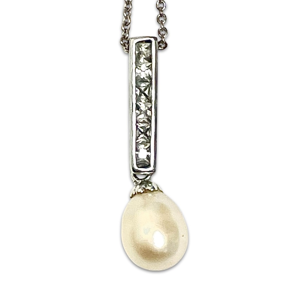 925 Sterling Silver Pendant Crystals Dangling Pearl necklace